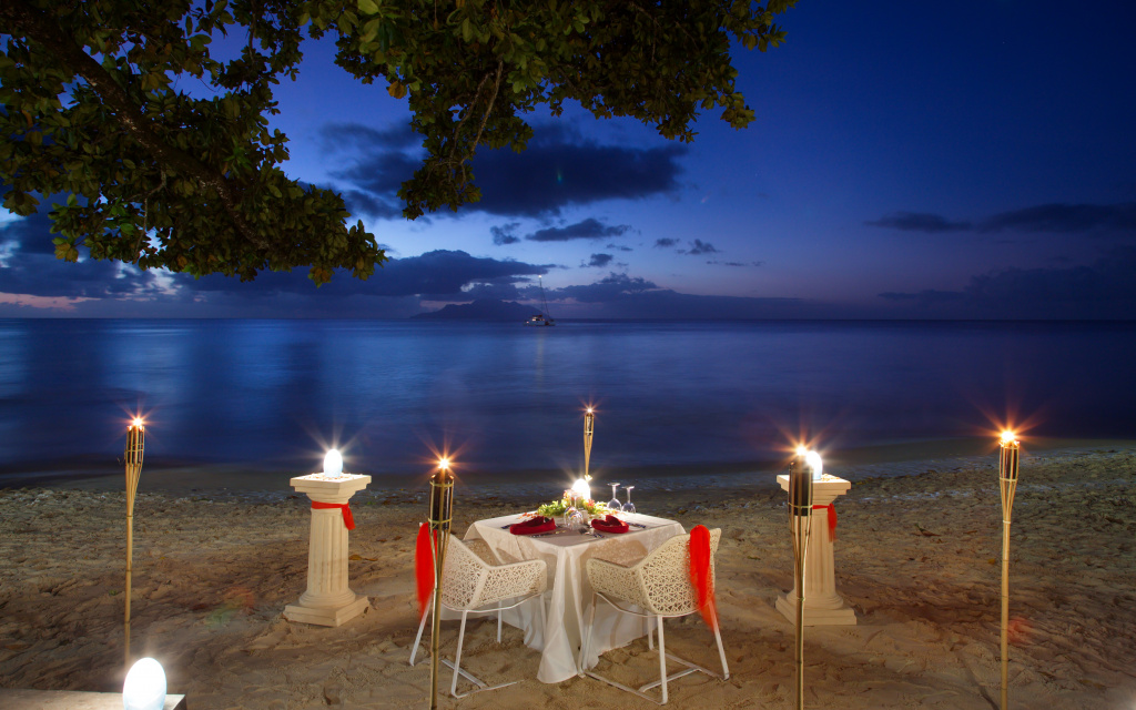 seychelles romantic dinner