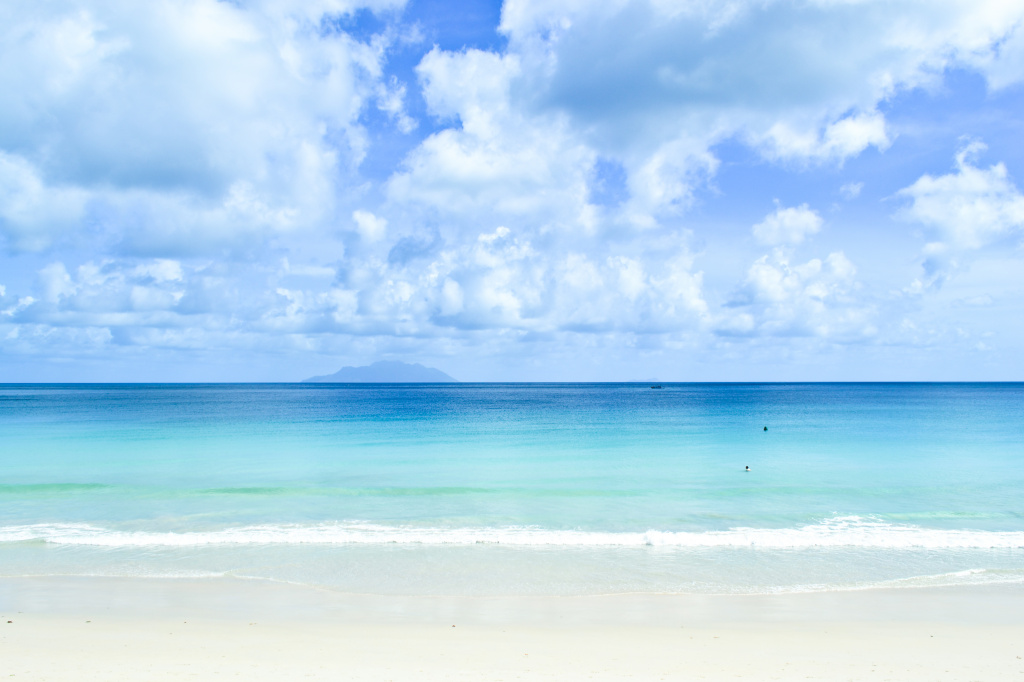 Beau vallon beach