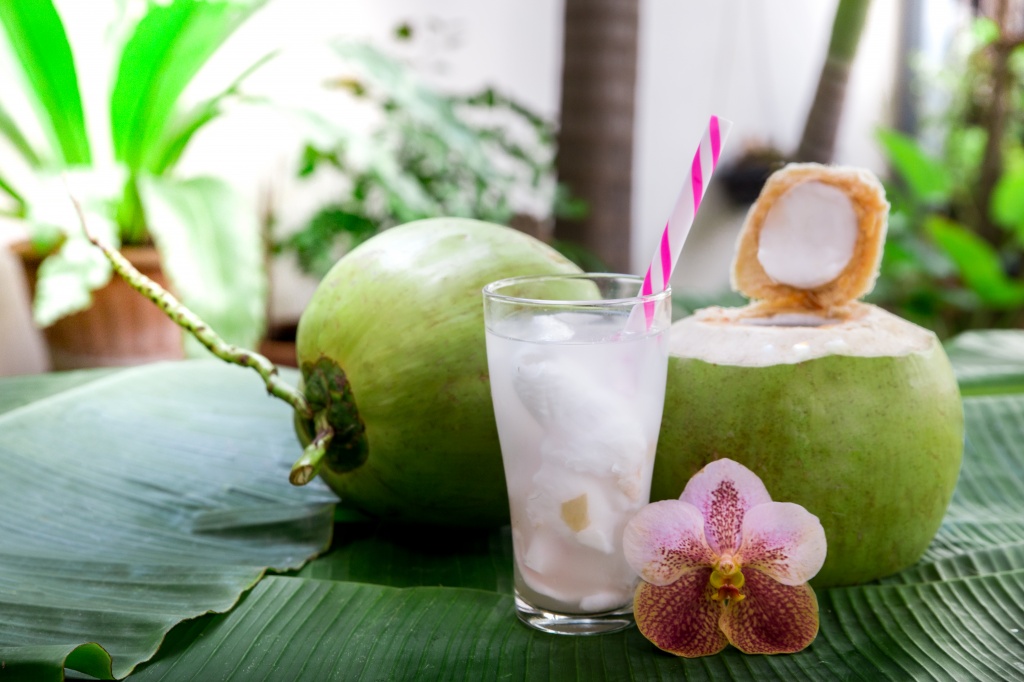 coconut juice.jpg